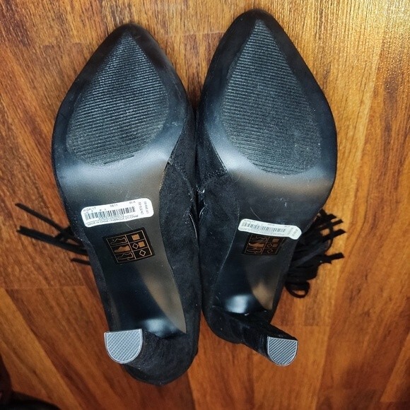 NWOB Bebe black Heeled Fringed booties boots Size 7 - Picture 3 of 5